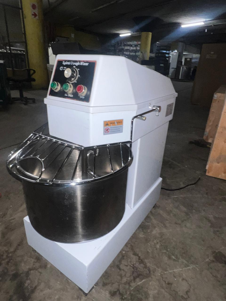Spiral dough mixer 30l - Image 2